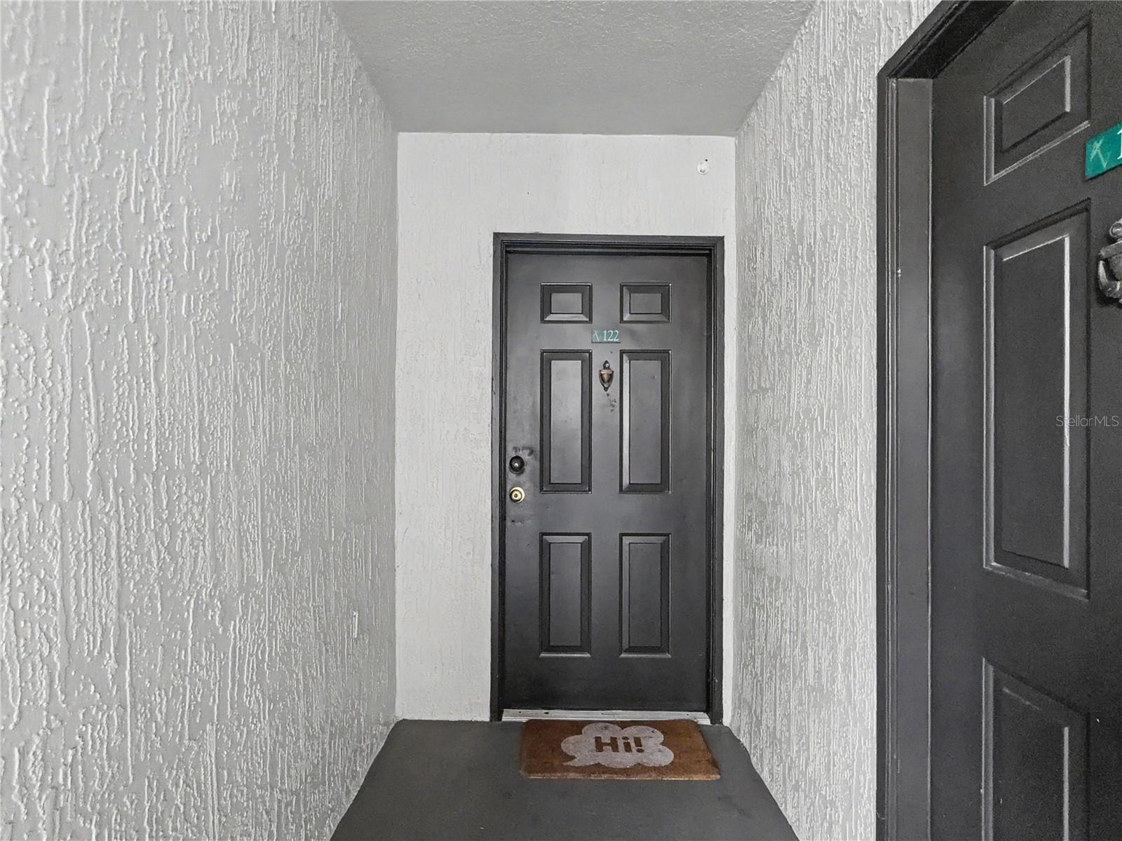 14049 Fairway Island Dr #122 Property Photo 2