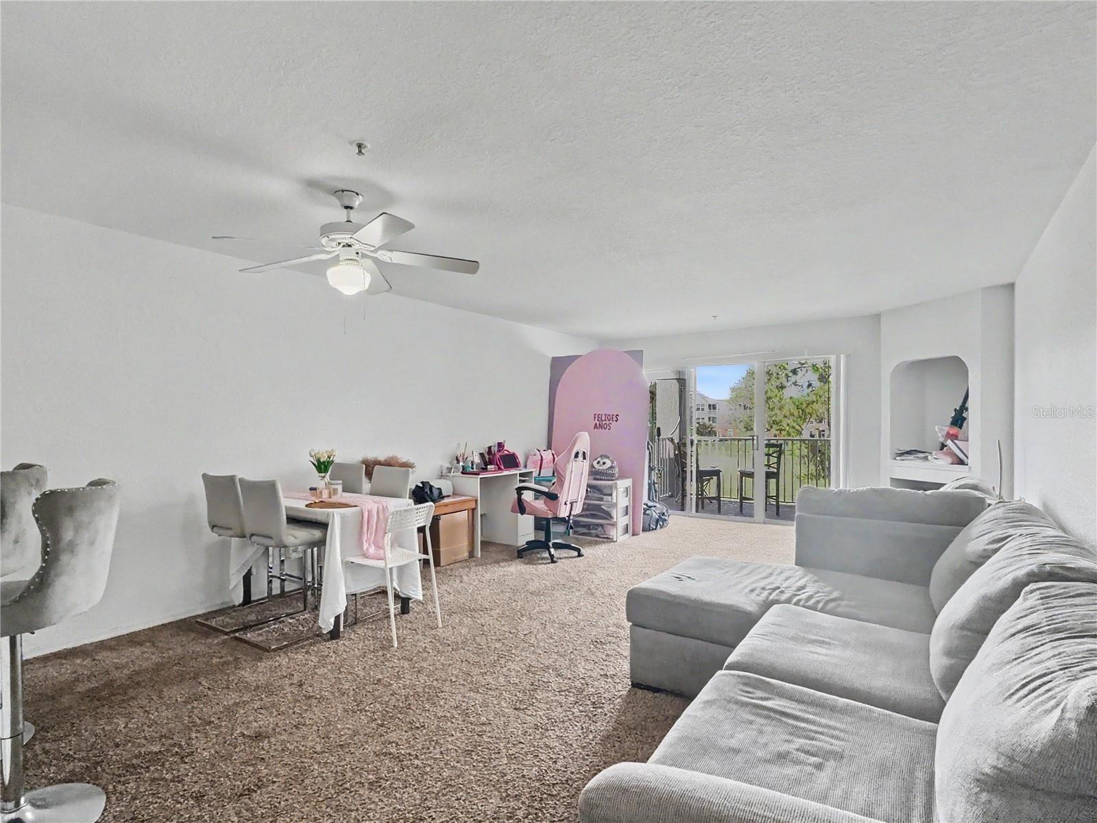 14049 Fairway Island Dr #122 Property Photo 8