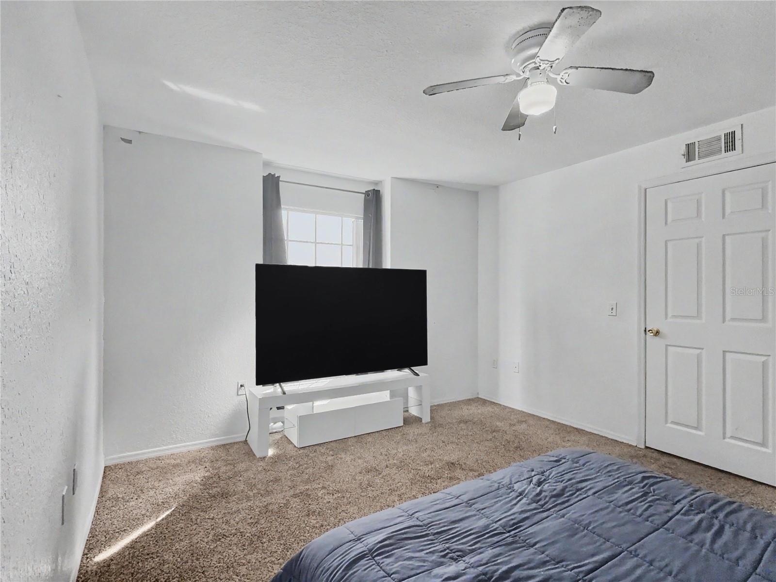 14049 Fairway Island Dr #122 Property Photo 18