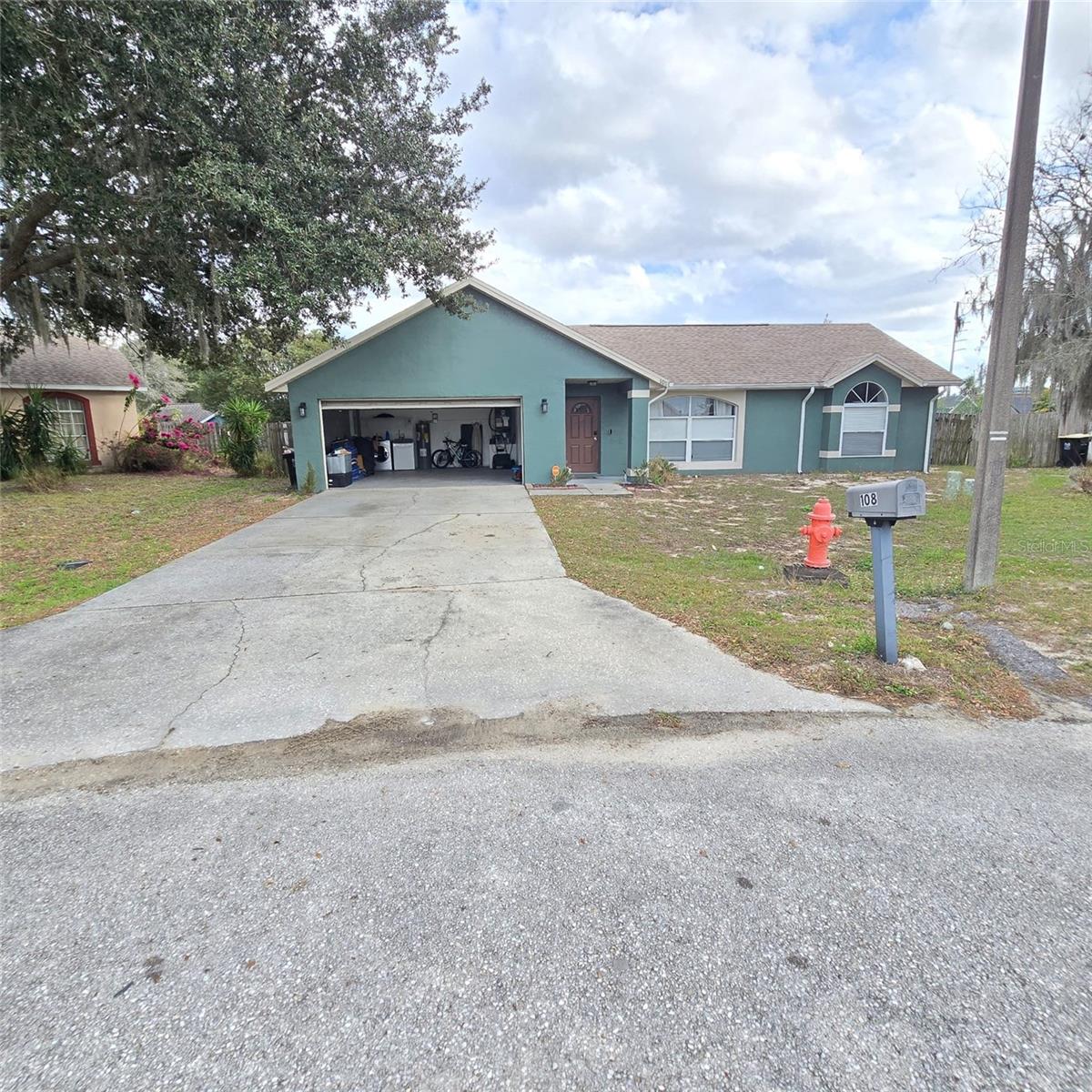 108 Chris Ct Property Photo 1
