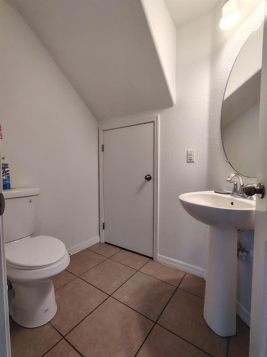 9871 Trumpet Vine Loop Property Photo 5