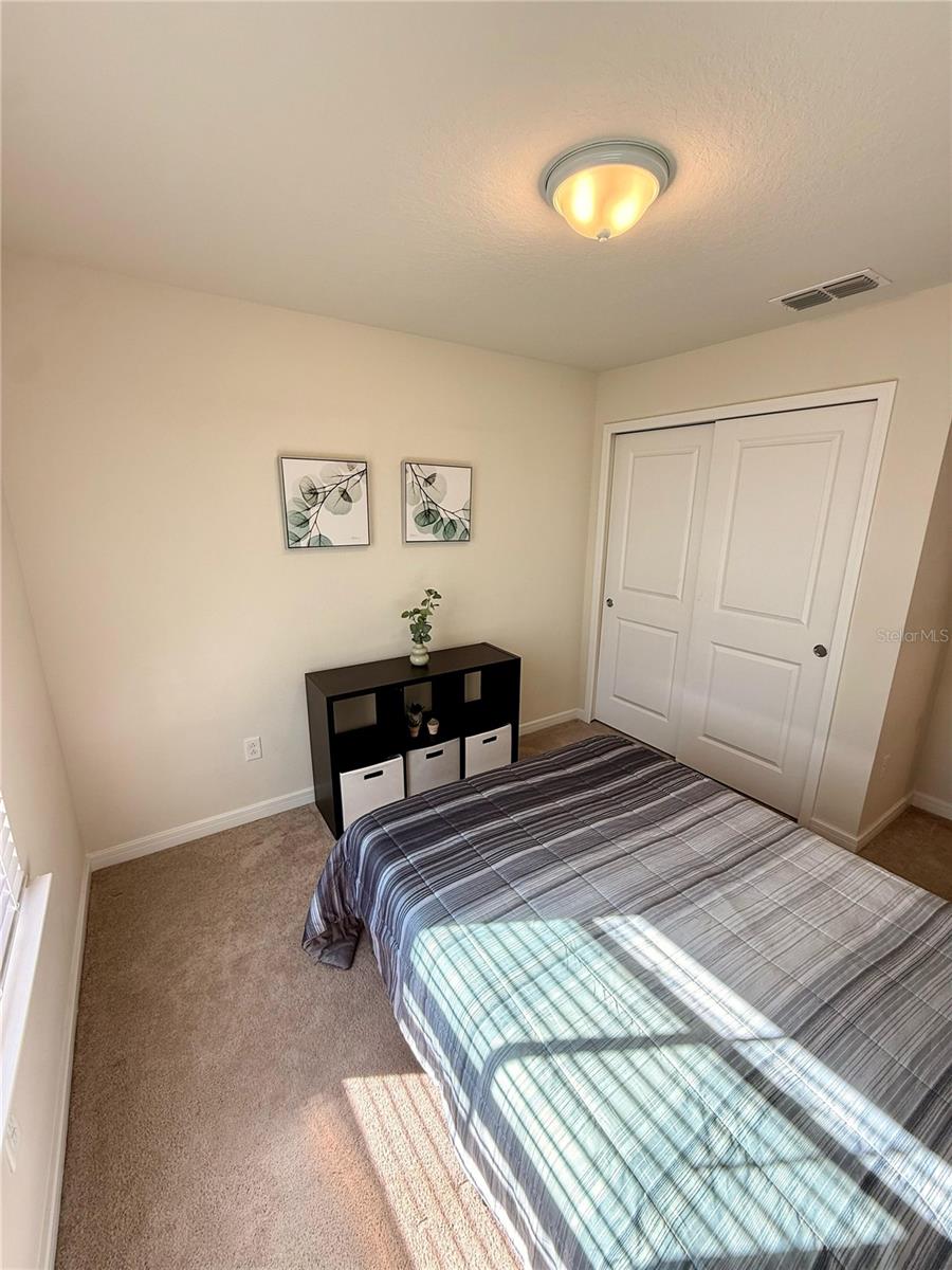 10923 Leafshore Loop Property Photo 18