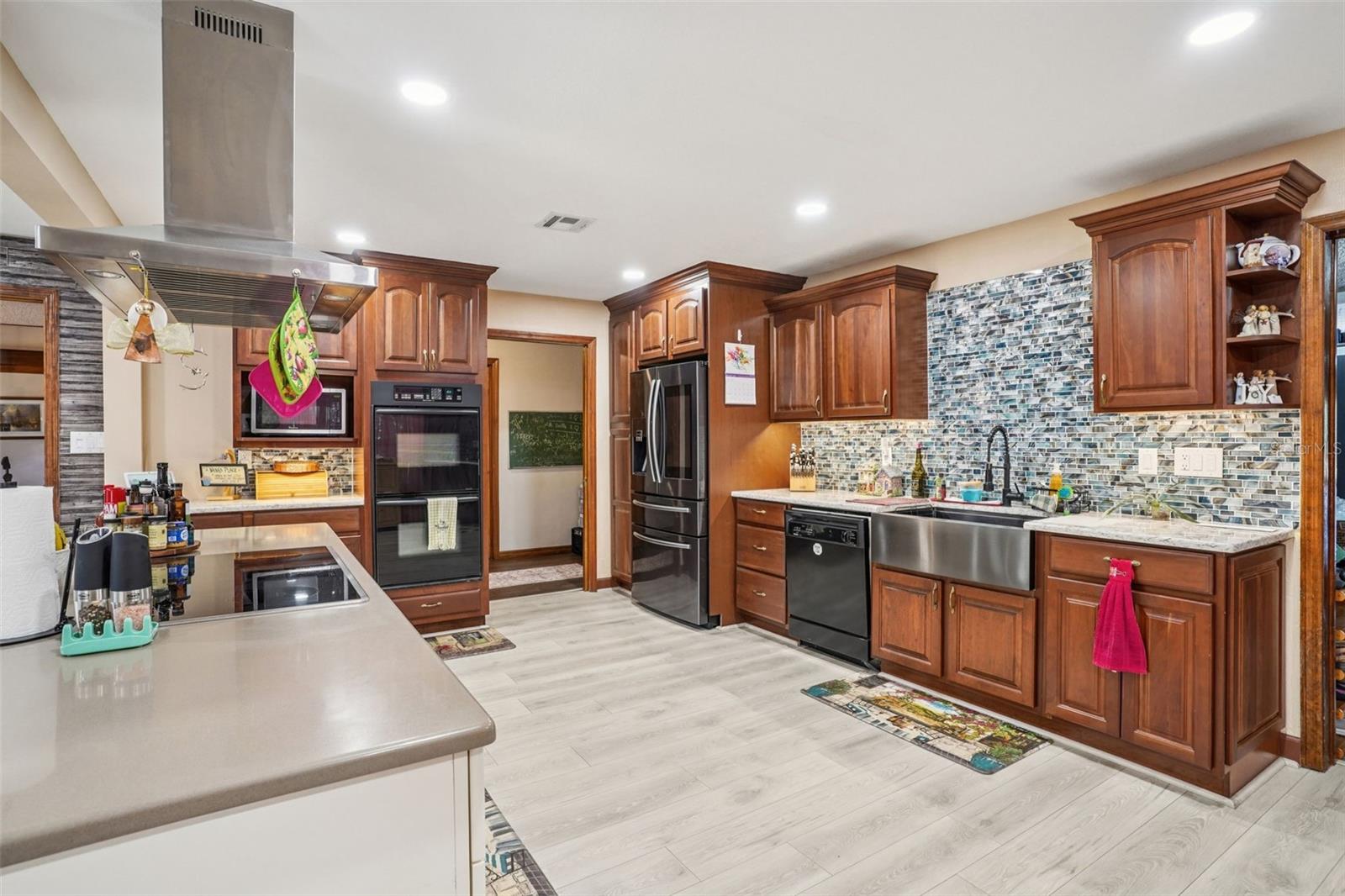 29207 Old Ml W Property Photo 27