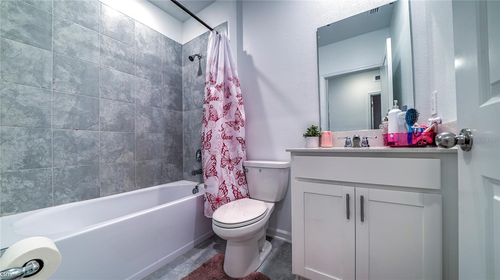 1760 White Water Ct Property Photo 6