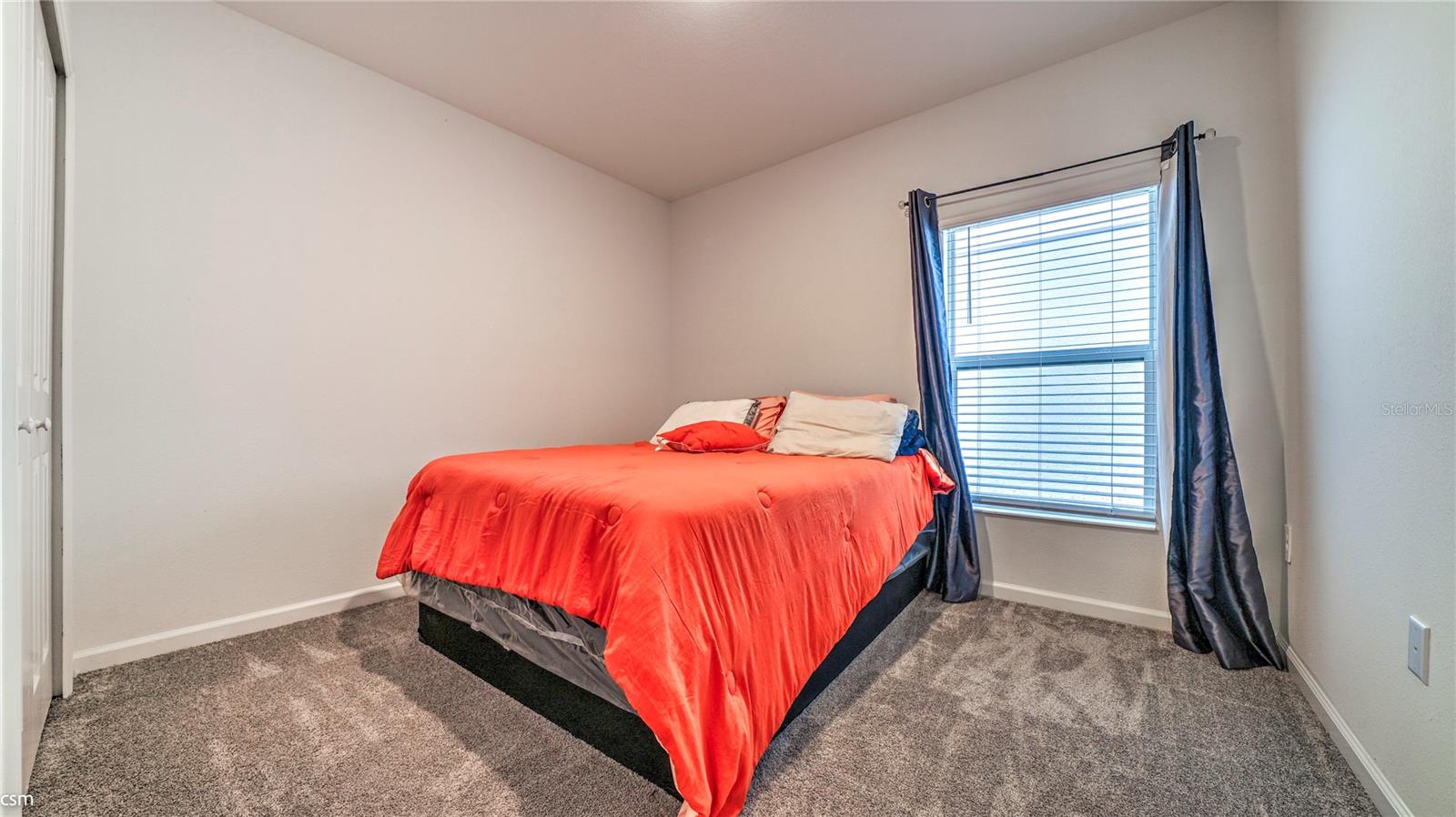 1760 White Water Ct Property Photo 7