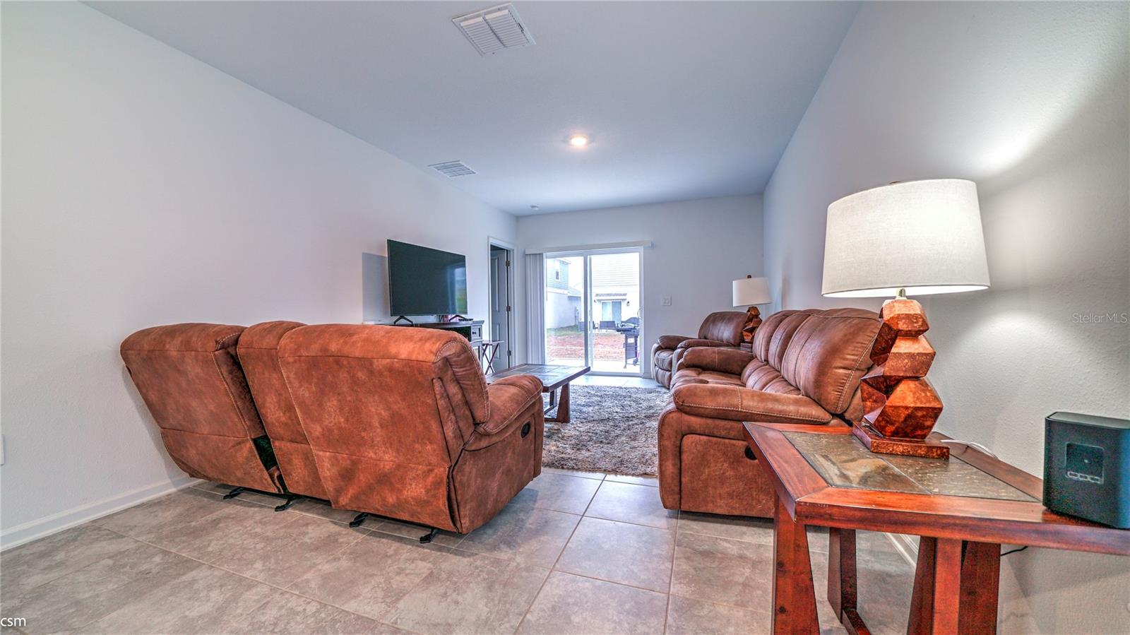 1760 White Water Ct Property Photo 11