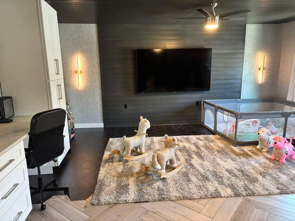 1800 Granada Blvd Property Photo 16