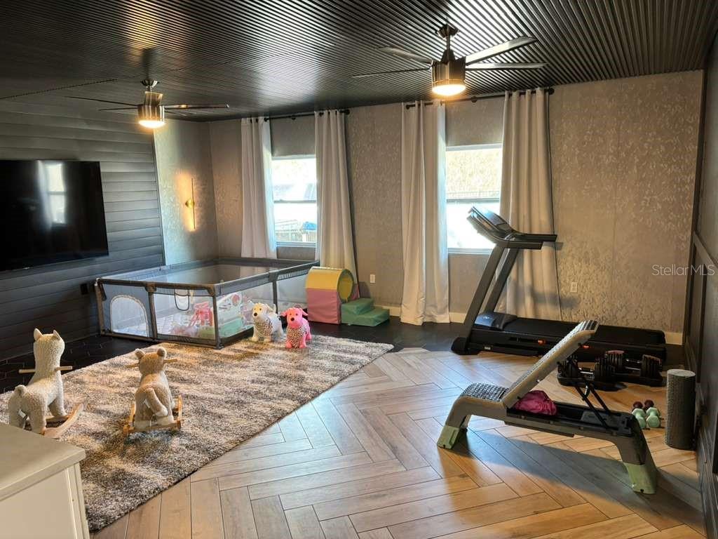 1800 Granada Blvd Property Photo 17