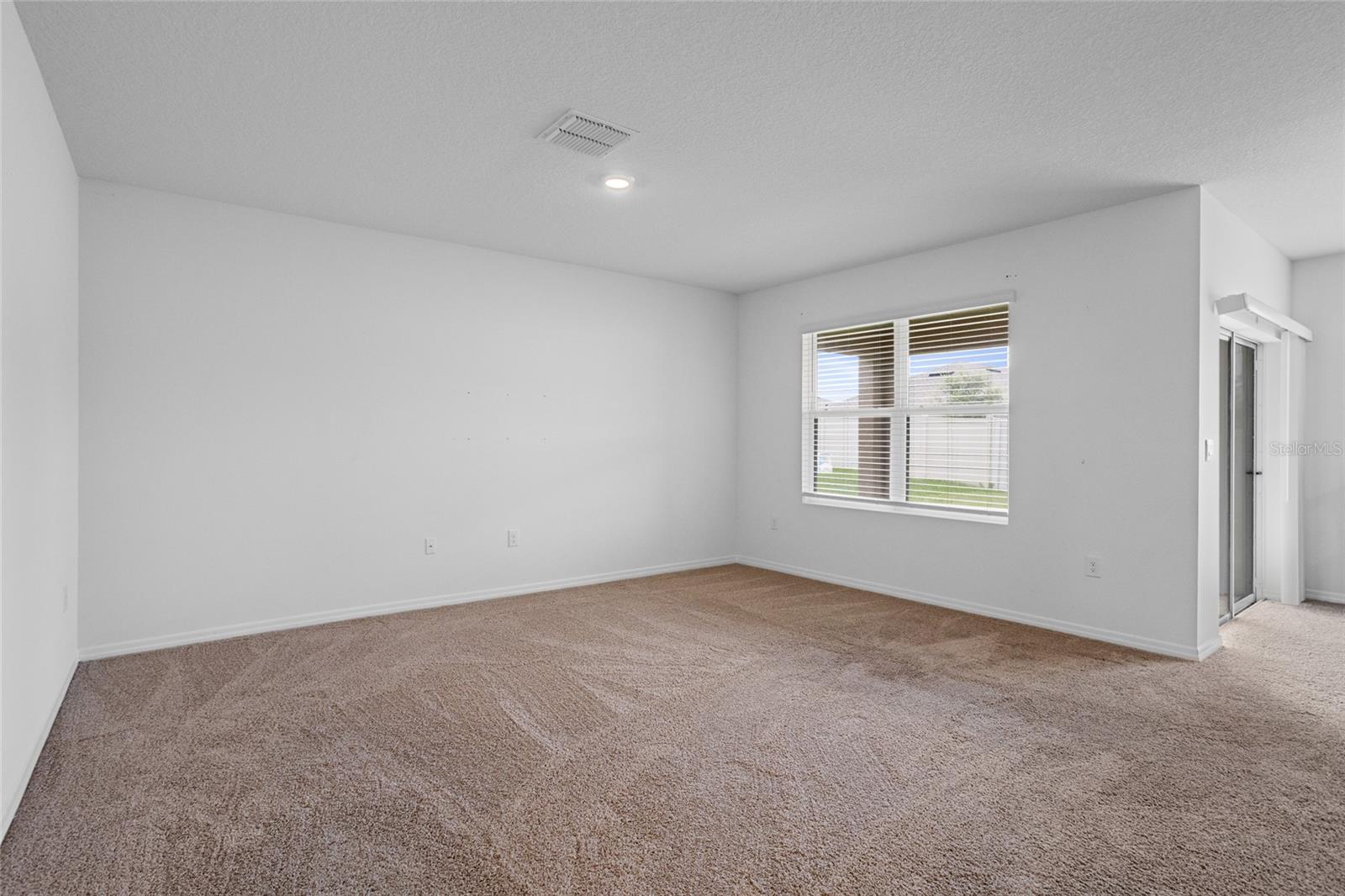 2143 Kalin Way Property Photo 12
