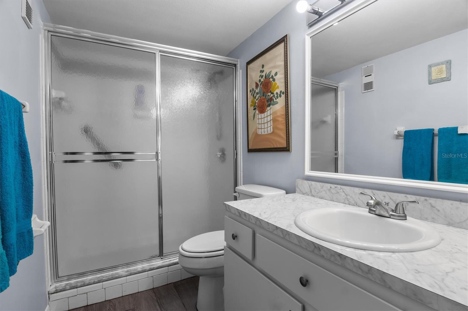 400 El Camino Dr #210 Property Photo 24
