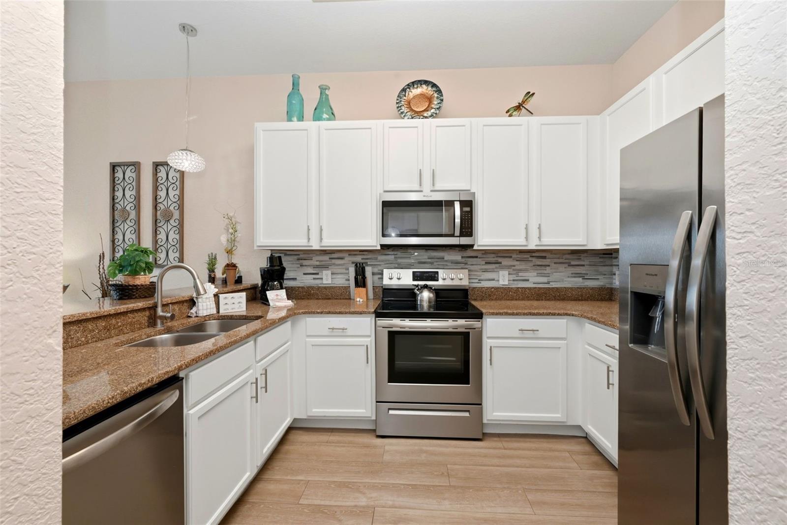 1014 Gran Bahama Blvd #31-1014 Property Photo 12