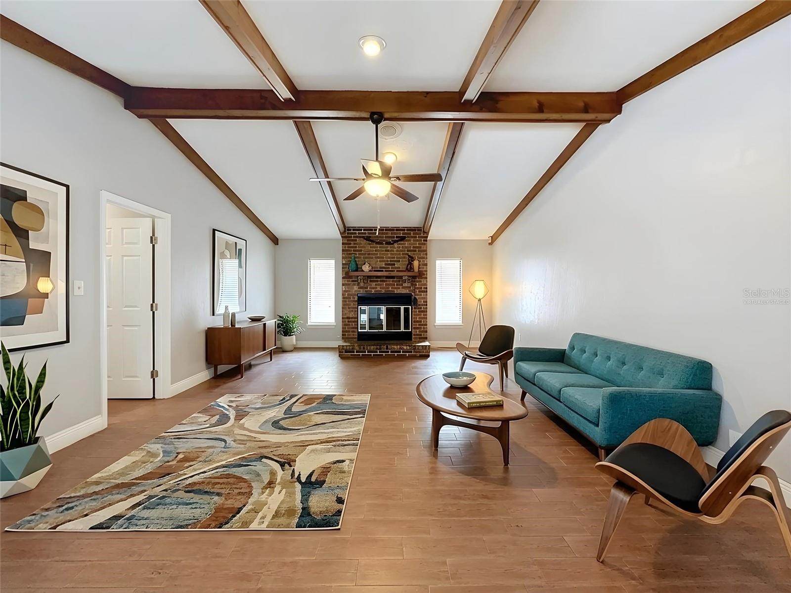209 First St Property Photo 2
