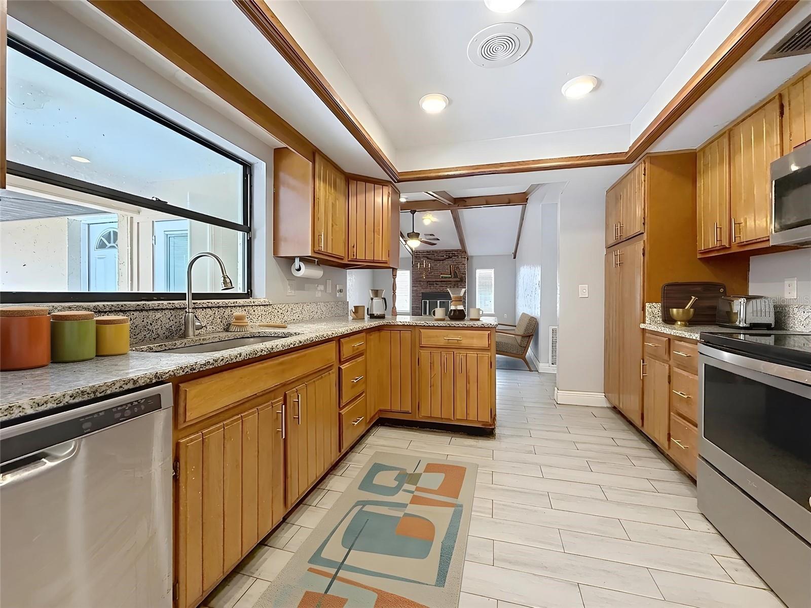 209 First St Property Photo 5