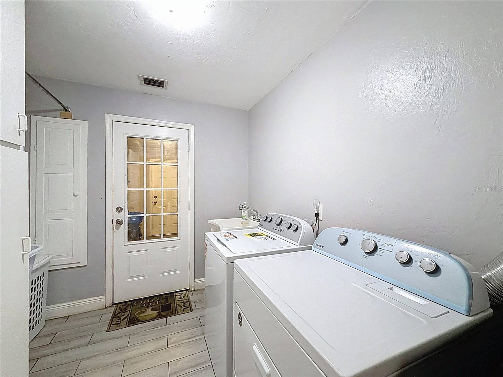 209 First St Property Photo 21