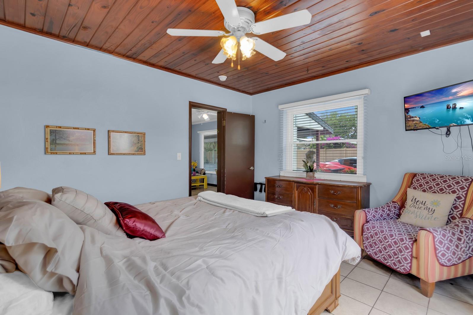 6264 Alligator Lake Shr E Property Photo 11