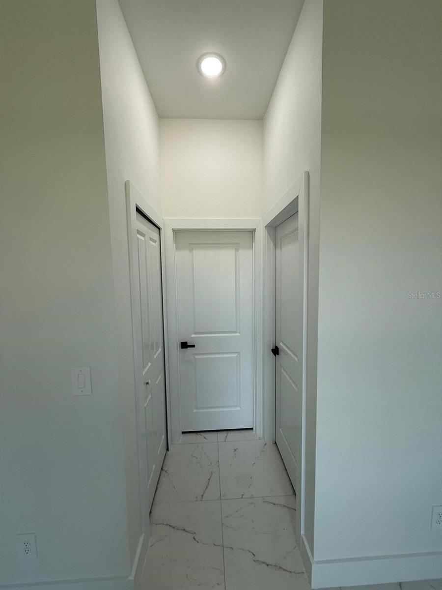 1121 Florence St E Property Photo 24