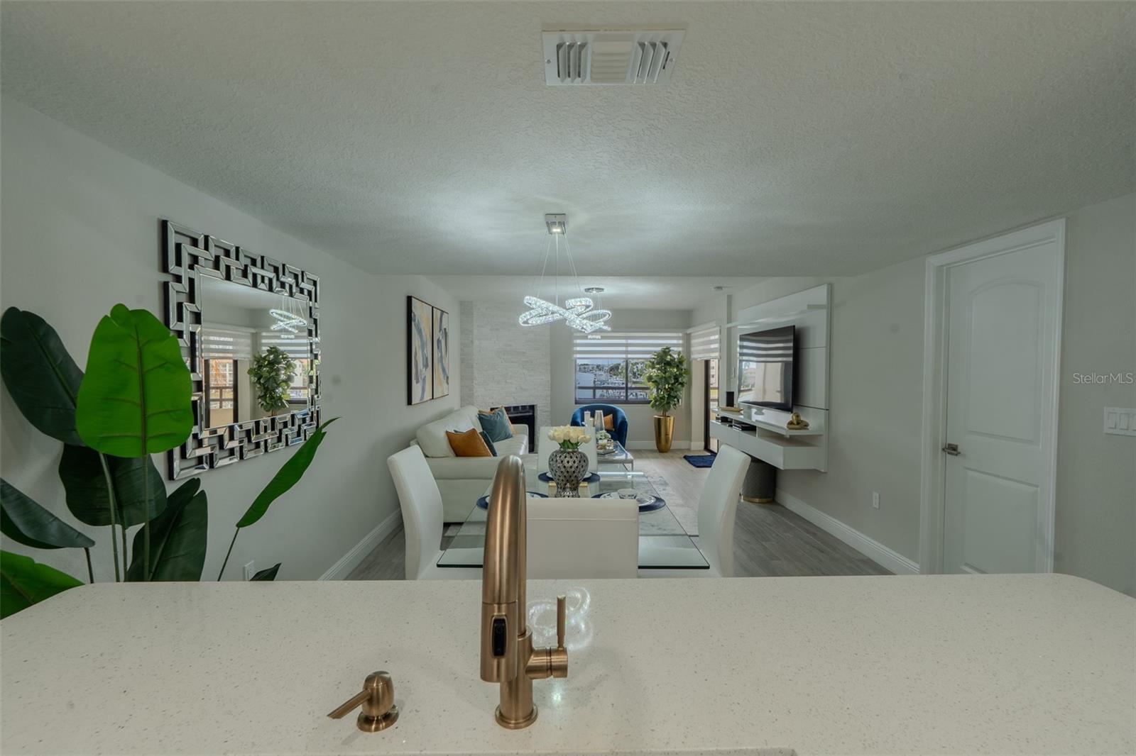 126 1st St E #210 Property Photo 12