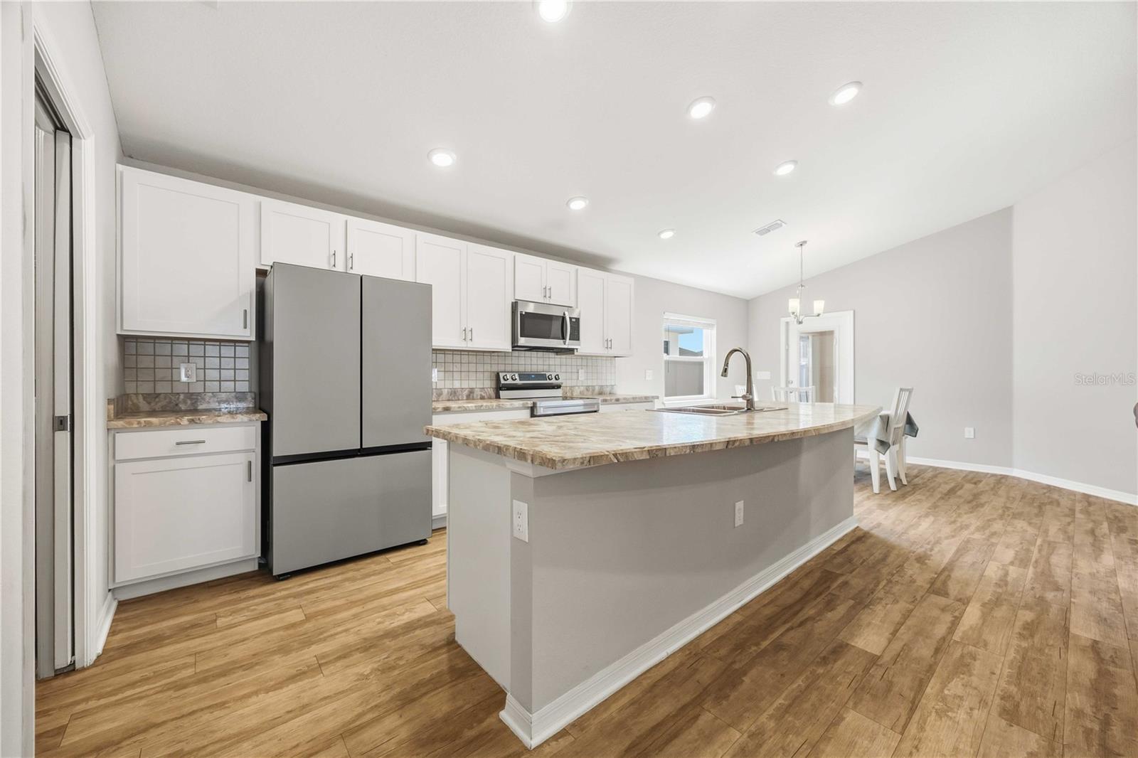 1035 Tropea Ln Property Photo 14