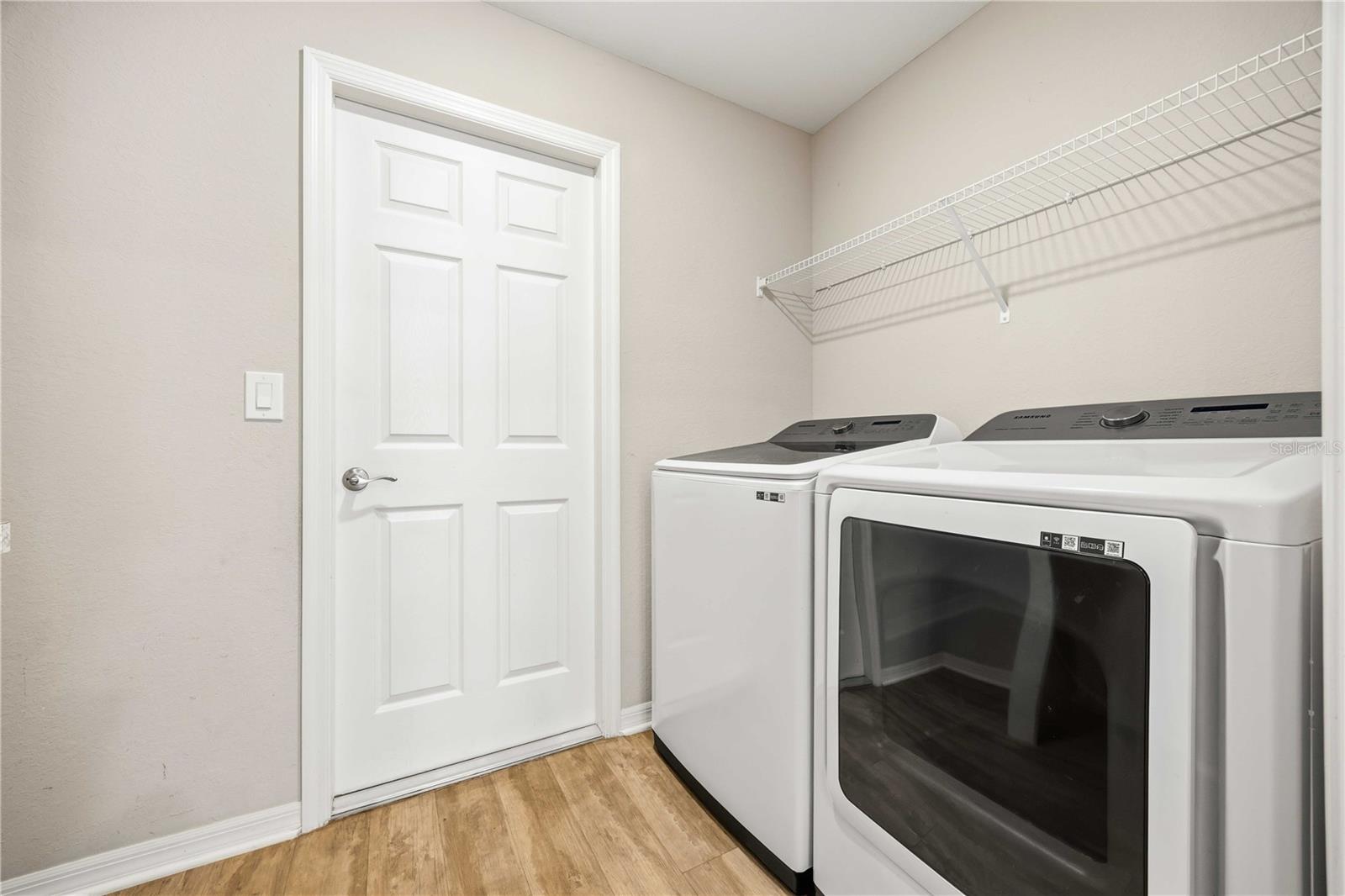 1035 Tropea Ln Property Photo 17