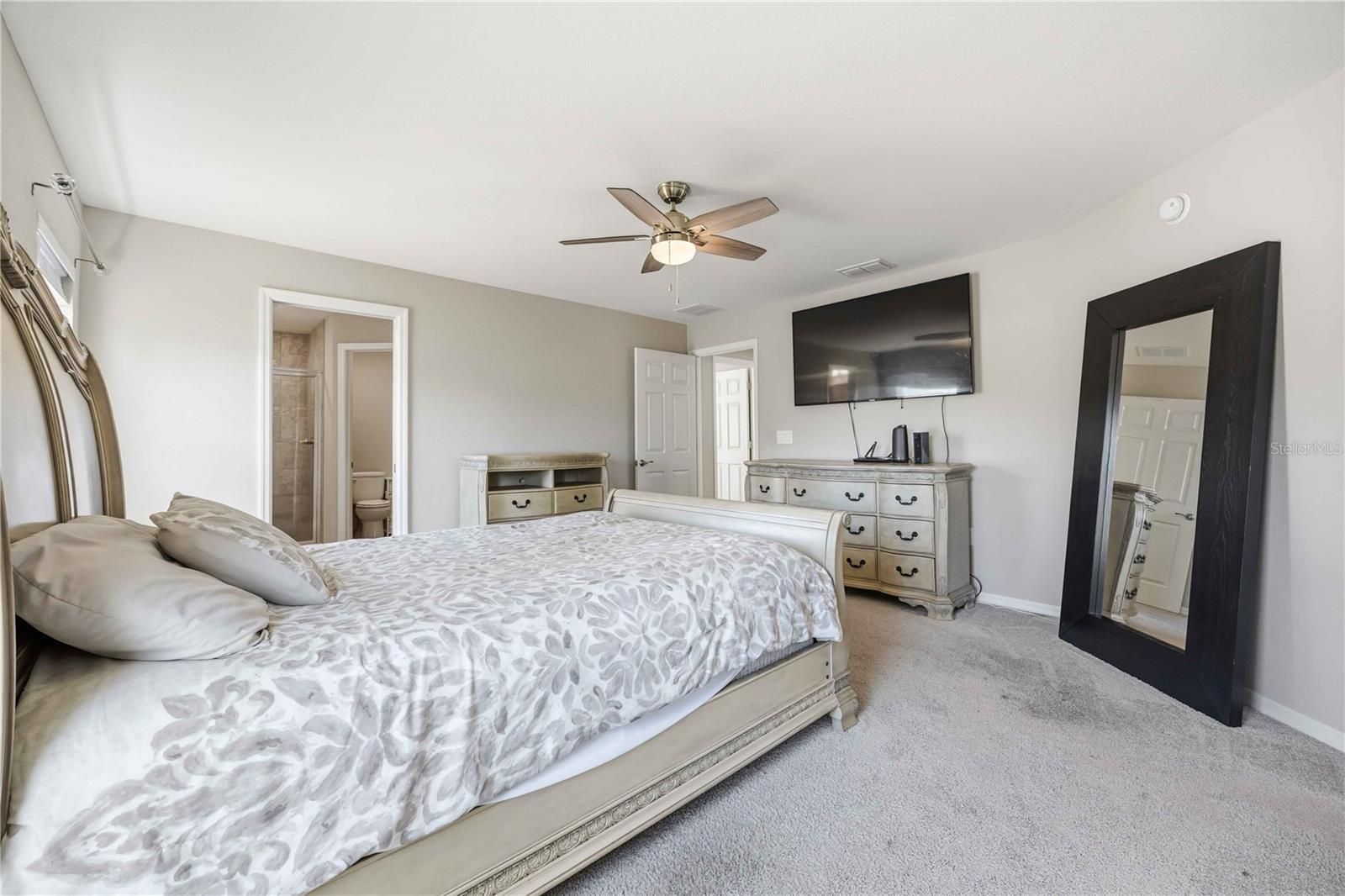 1035 Tropea Ln Property Photo 25
