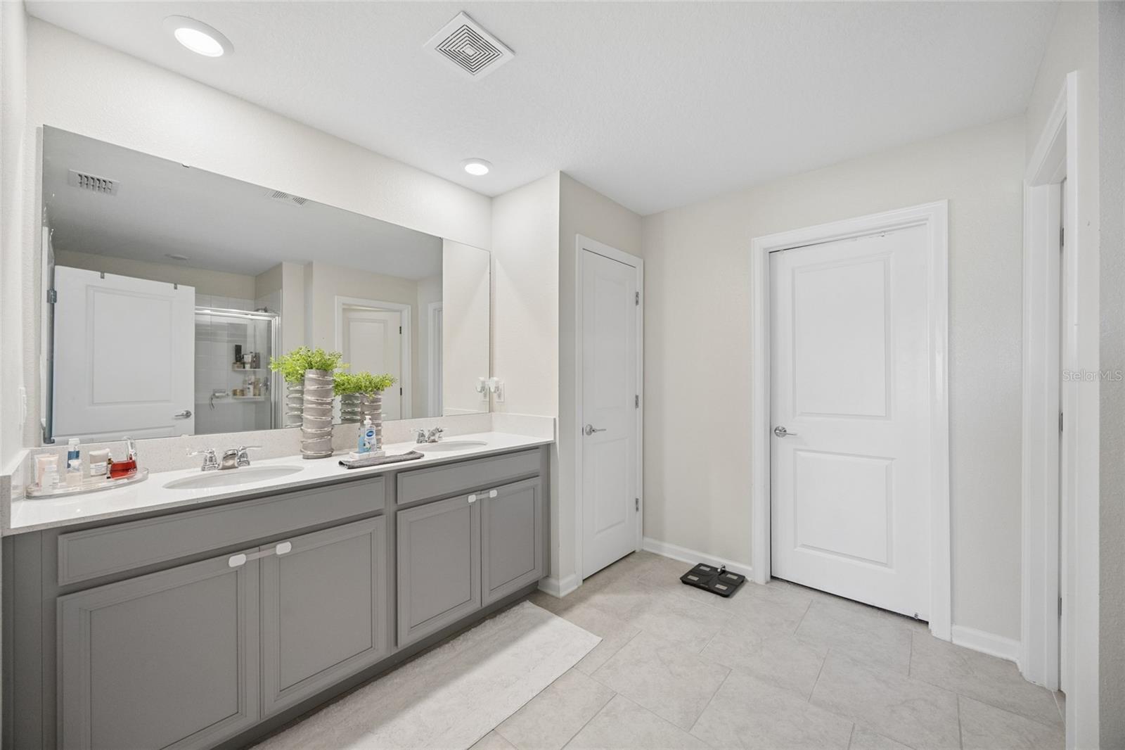 3960 Guernsey Bnd Property Photo 15