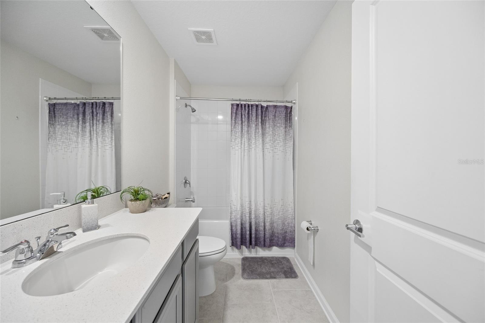 3960 Guernsey Bnd Property Photo 23