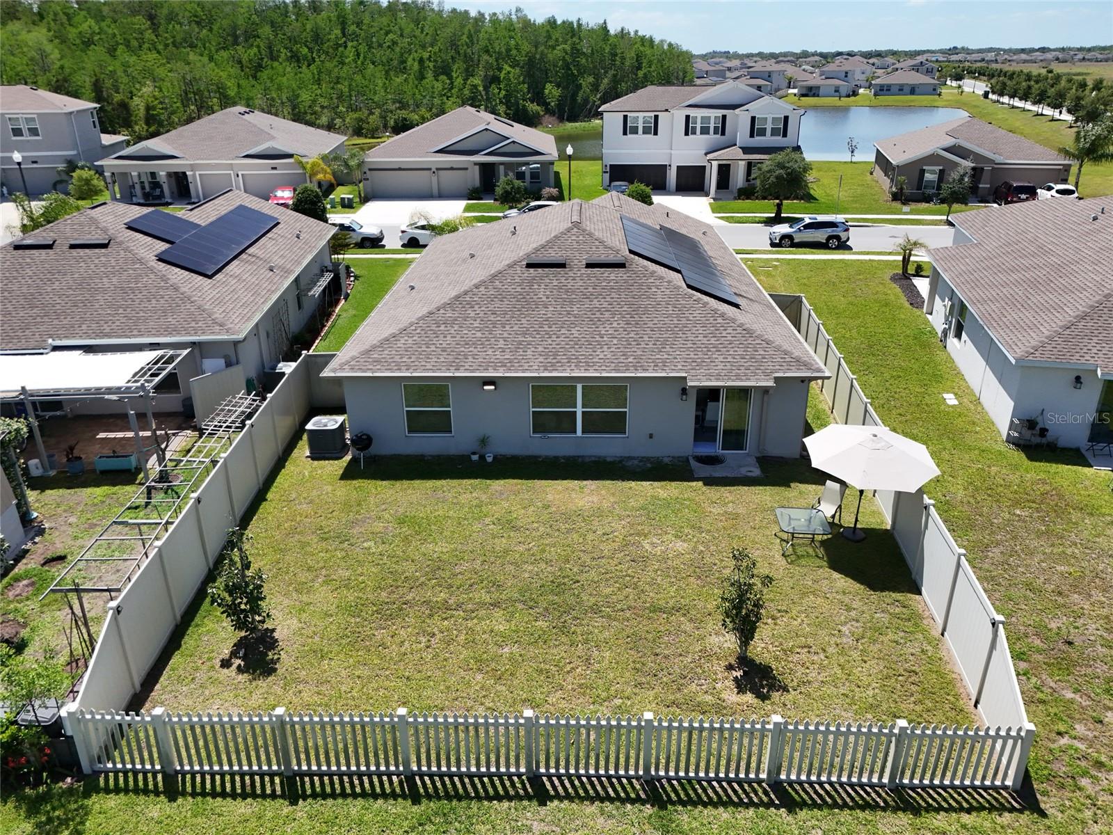 3960 Guernsey Bnd Property Photo 33