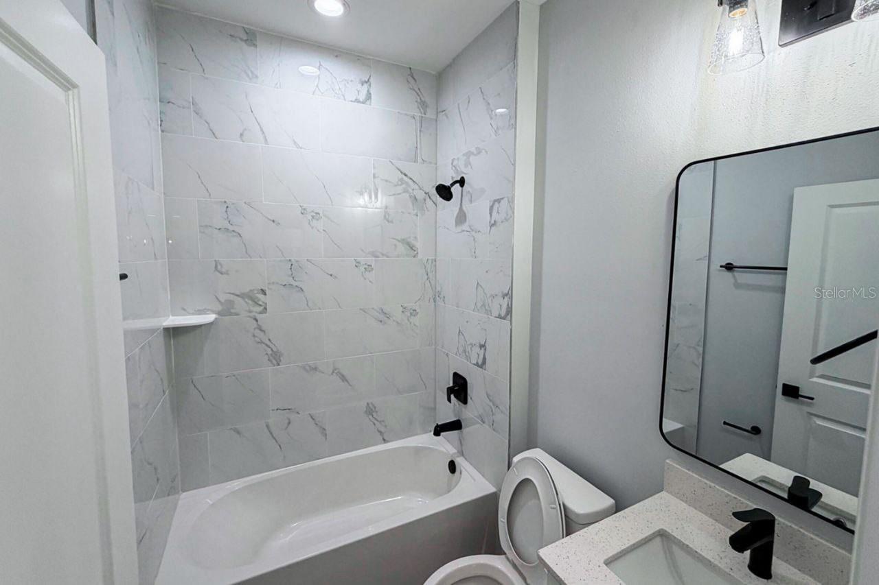 17381 Tyler Ave Property Photo 4