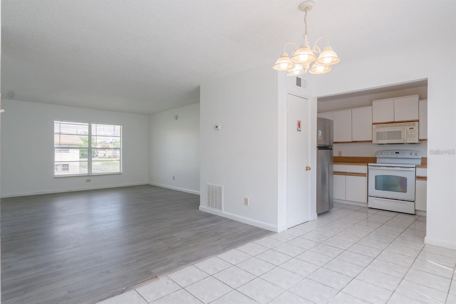 1815 Michigan Ave #c Property Photo 7