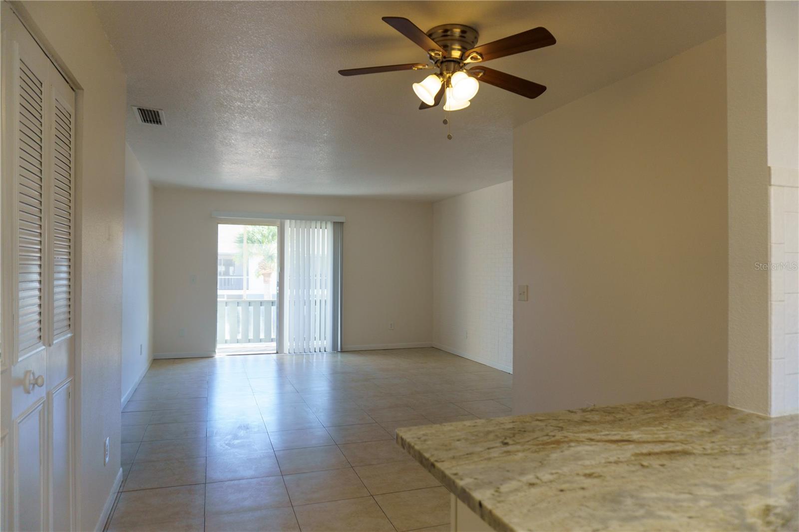 4725 Avon Ct Property Photo 9