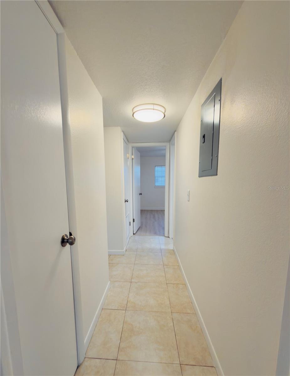 4725 Avon Ct Property Photo 16