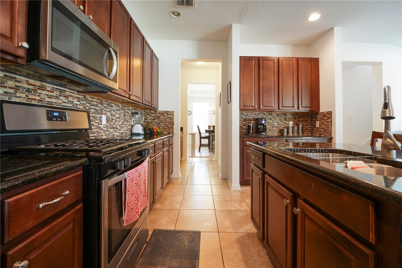 15043 Pigeon Plum Ln Property Photo 10