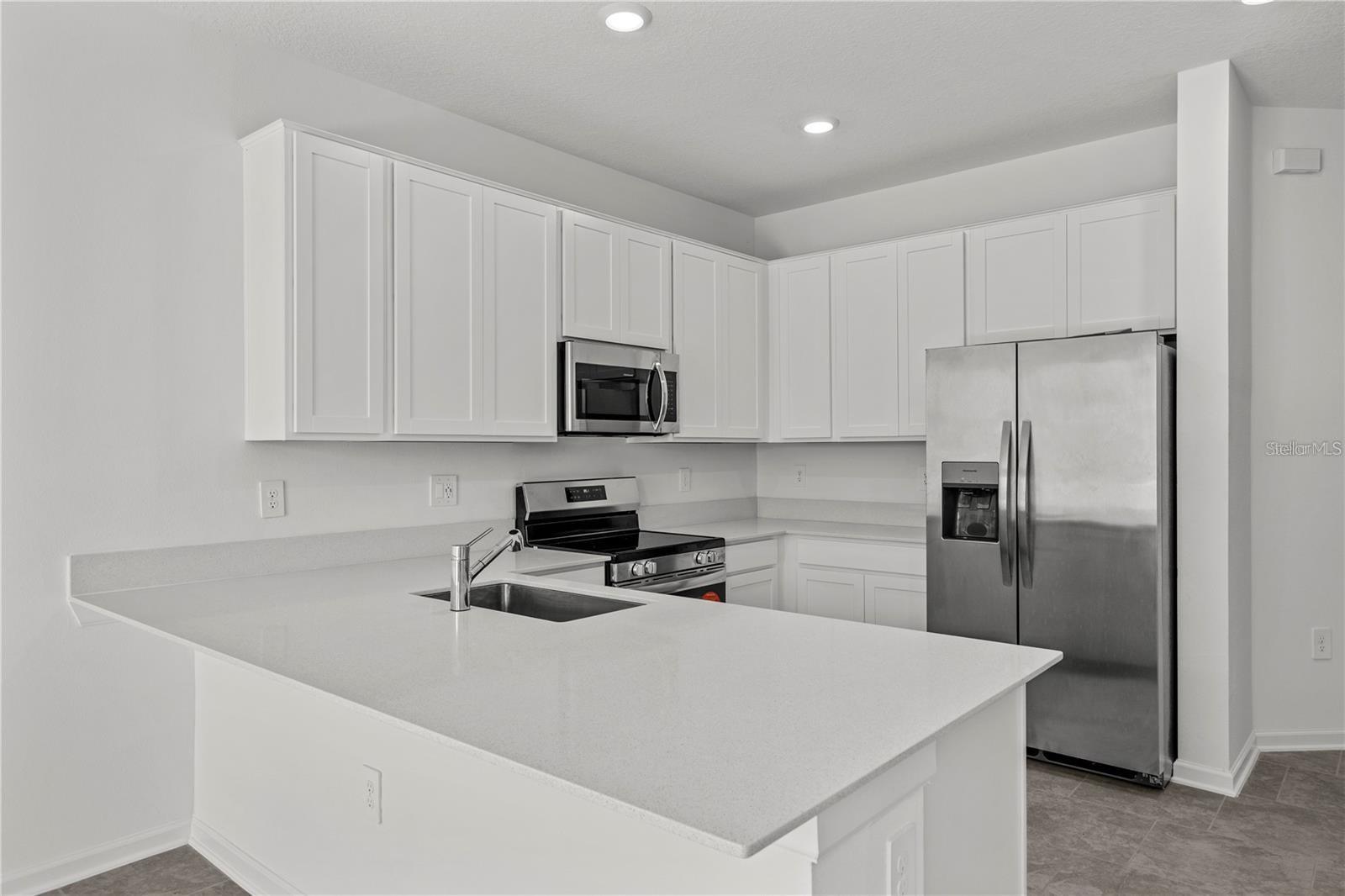 3262 Laurent Loop Property Photo 8