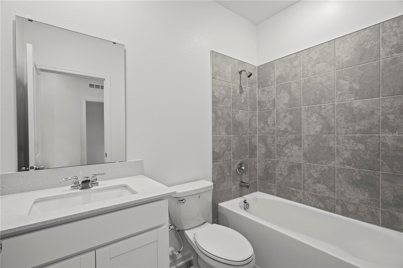 3262 Laurent Loop Property Photo 24