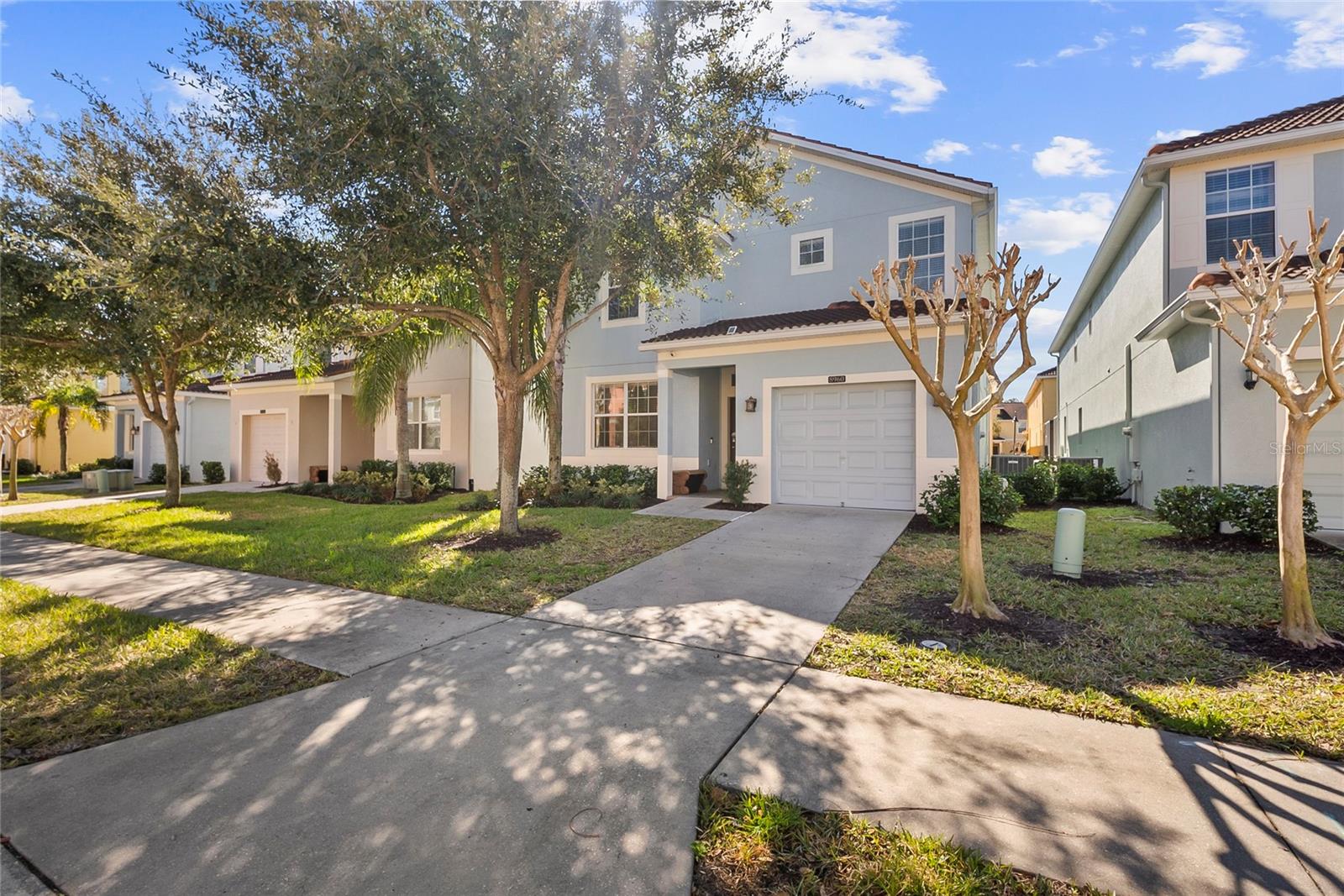 8960 Bismarck Palm Rd Property Photo 1