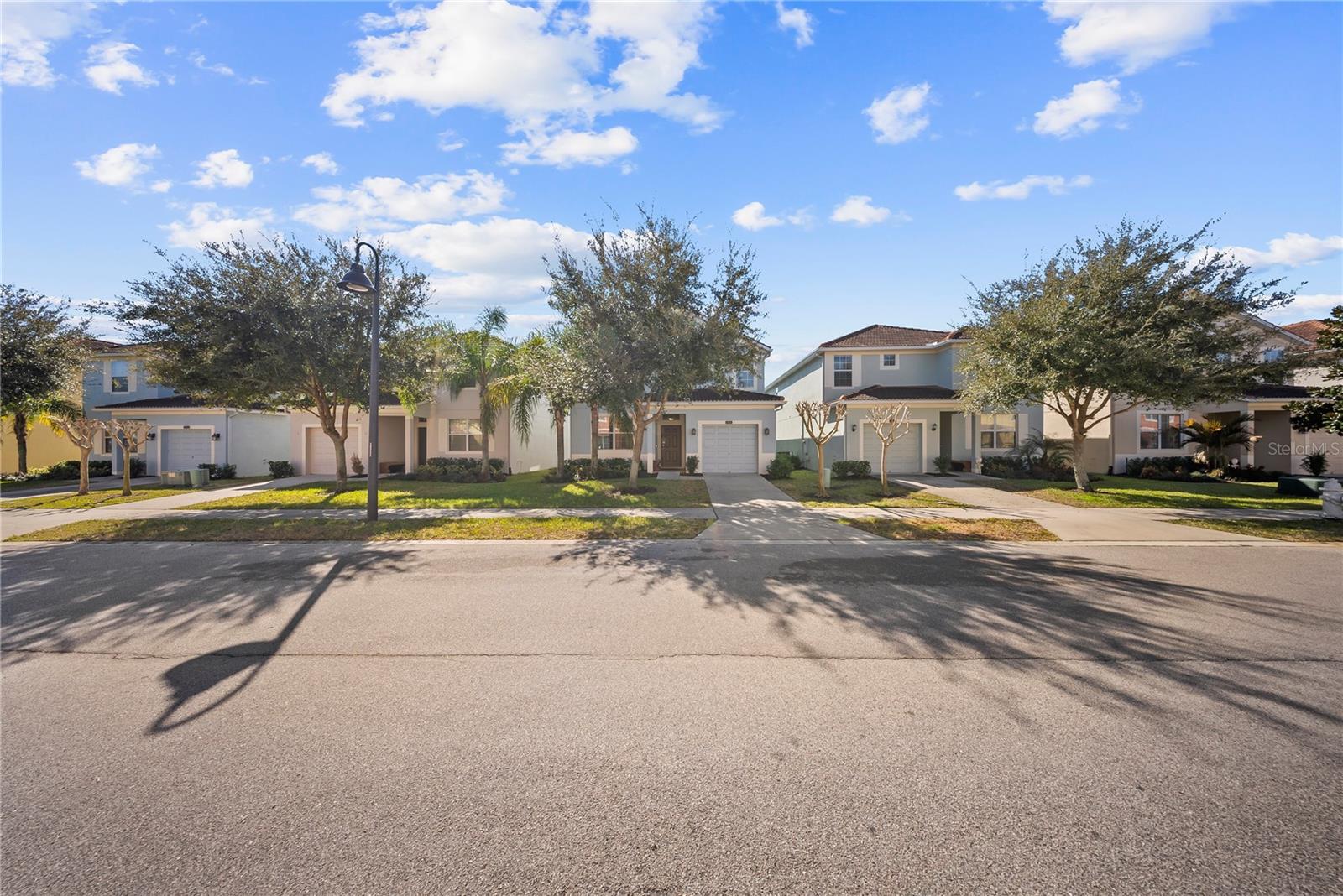 8960 Bismarck Palm Rd Property Photo 3