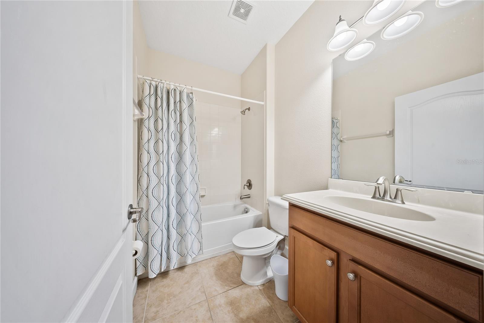 8960 Bismarck Palm Rd Property Photo 10