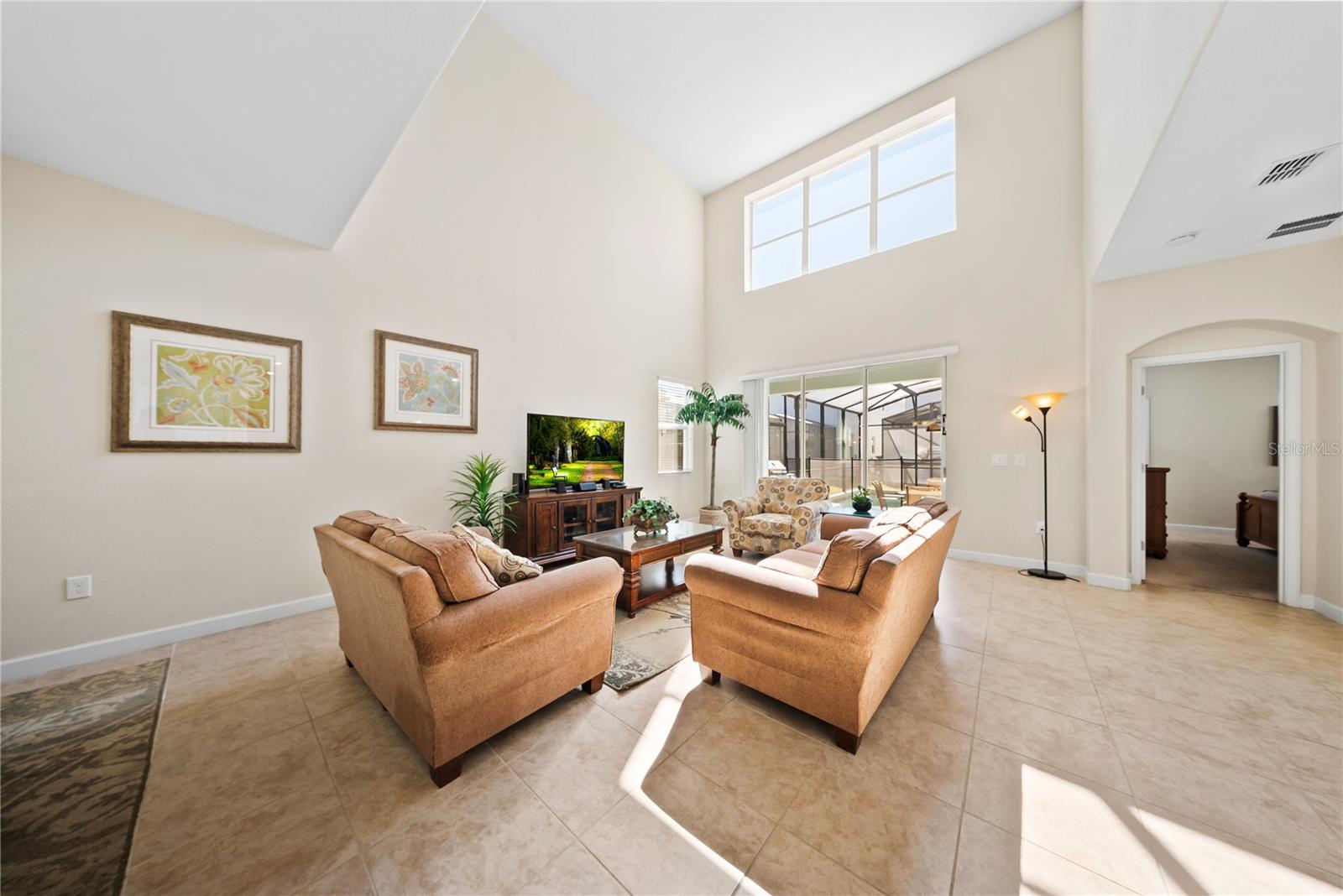 8960 Bismarck Palm Rd Property Photo 16