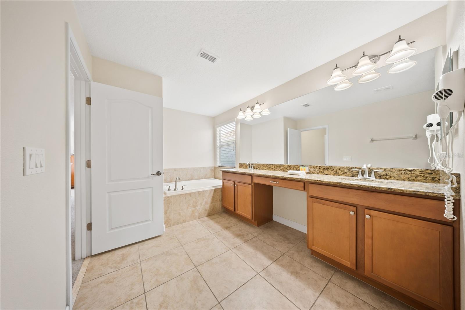 8960 Bismarck Palm Rd Property Photo 37