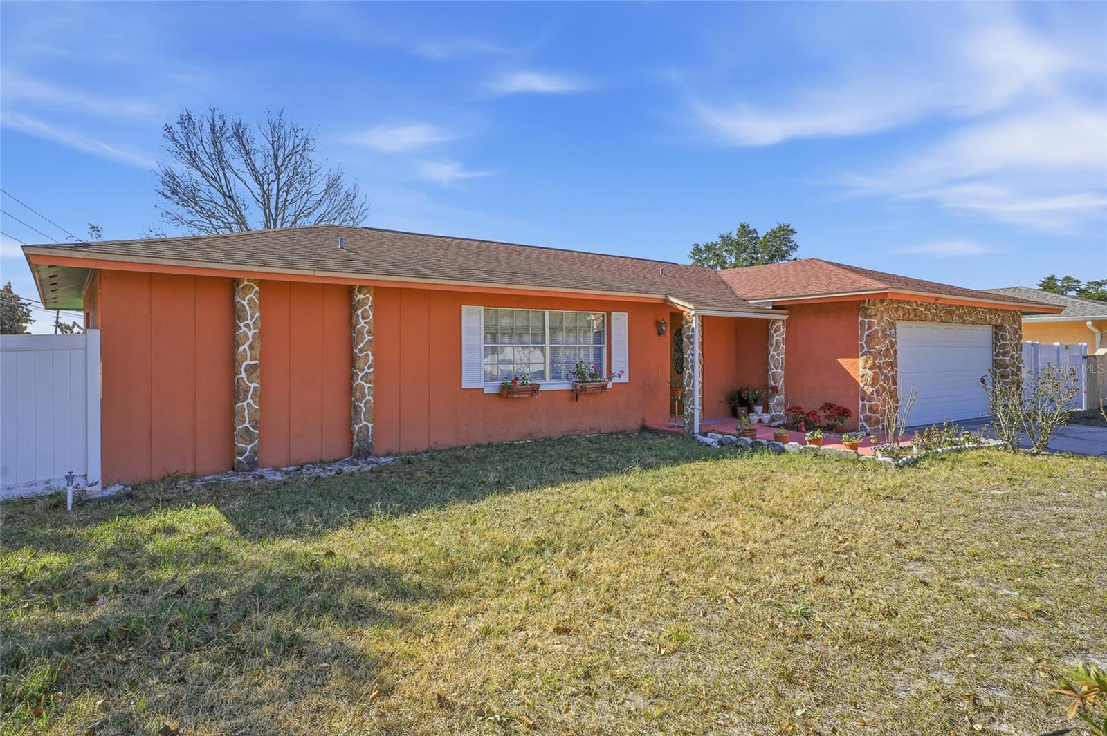 7002 Crestlake Dr Property Photo 47