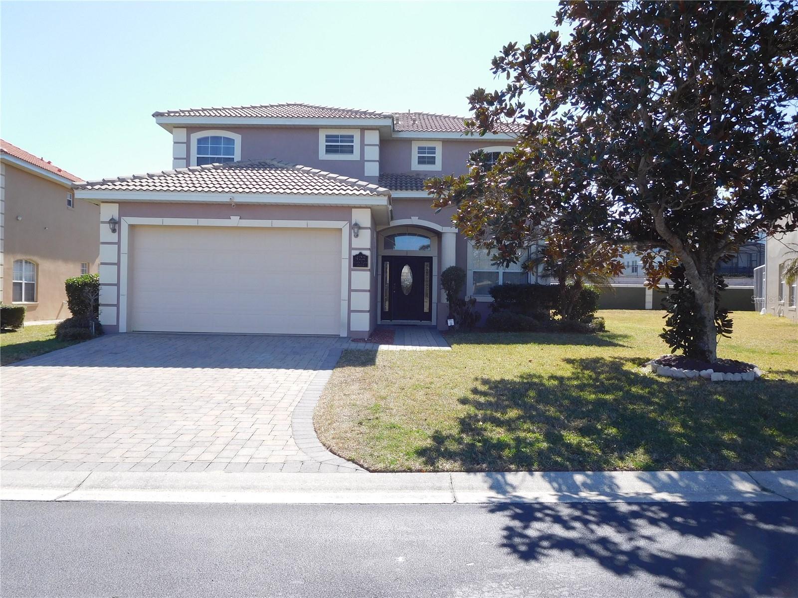 422 VISTA DR