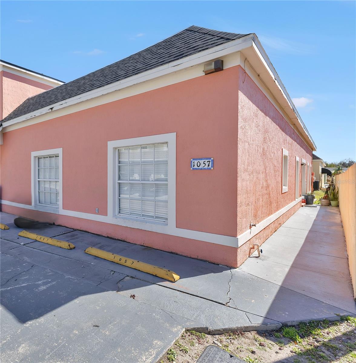 1057 Universal Rest Pl Property Photo 3