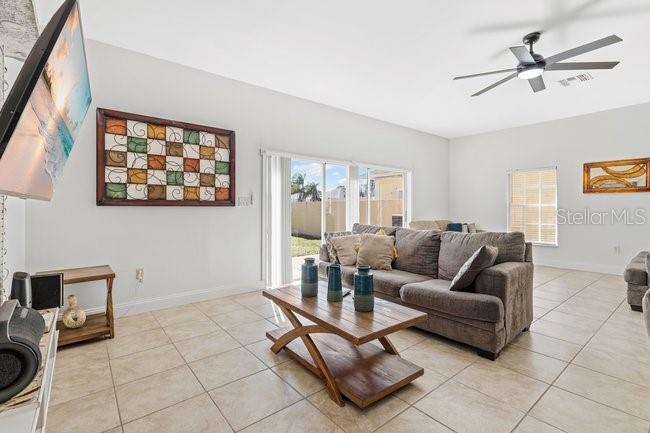 1057 Universal Rest Pl Property Photo 8