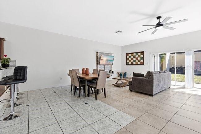 1057 Universal Rest Pl Property Photo 10