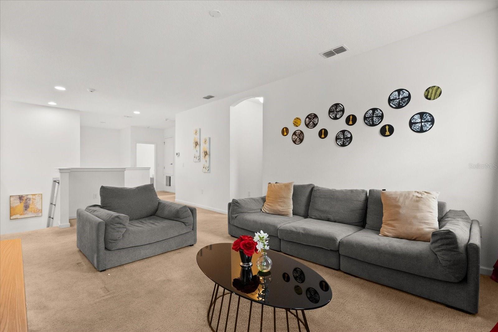 4565 Cabello Loop Property Photo 3