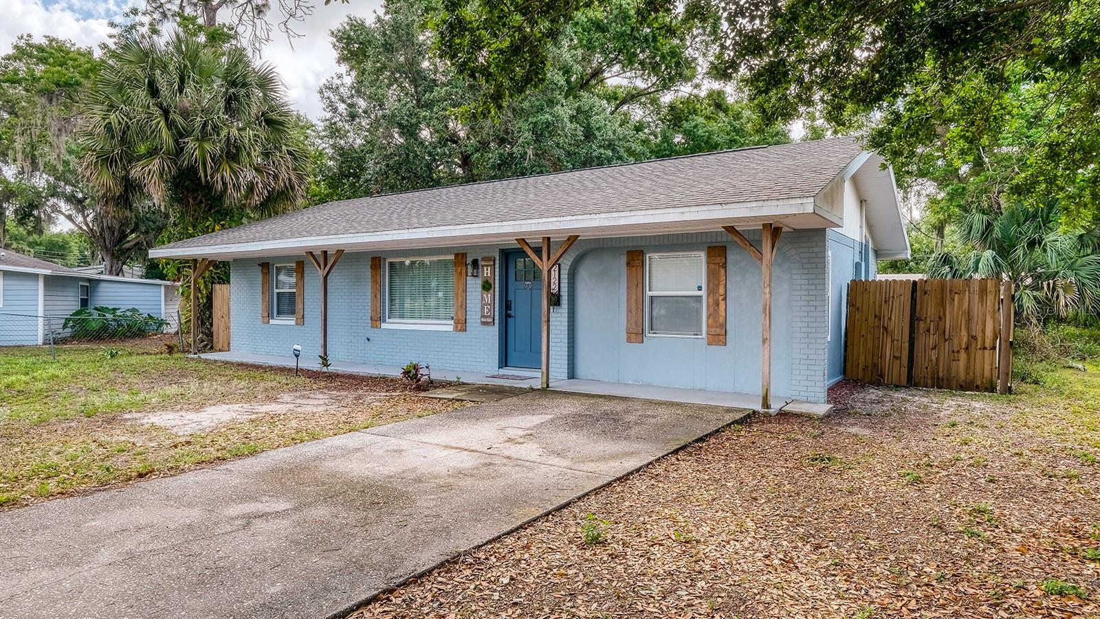 2122 Lake Blvd Property Photo 1