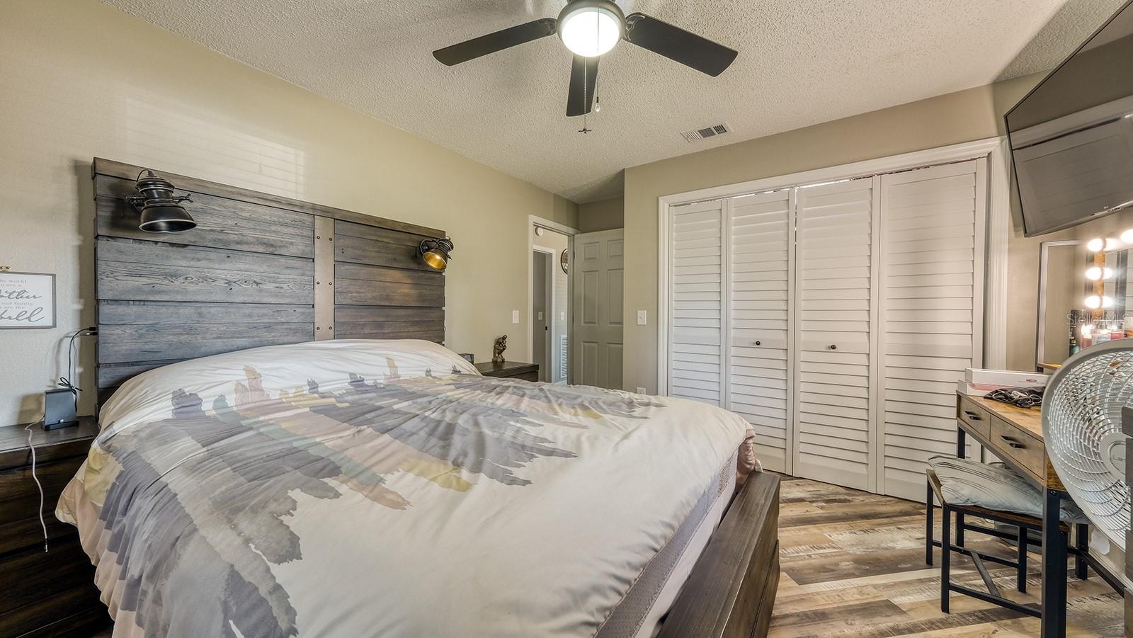 2122 Lake Blvd Property Photo 14
