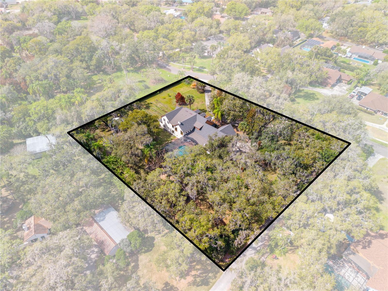 1540 Grandview Blvd Property Photo 8