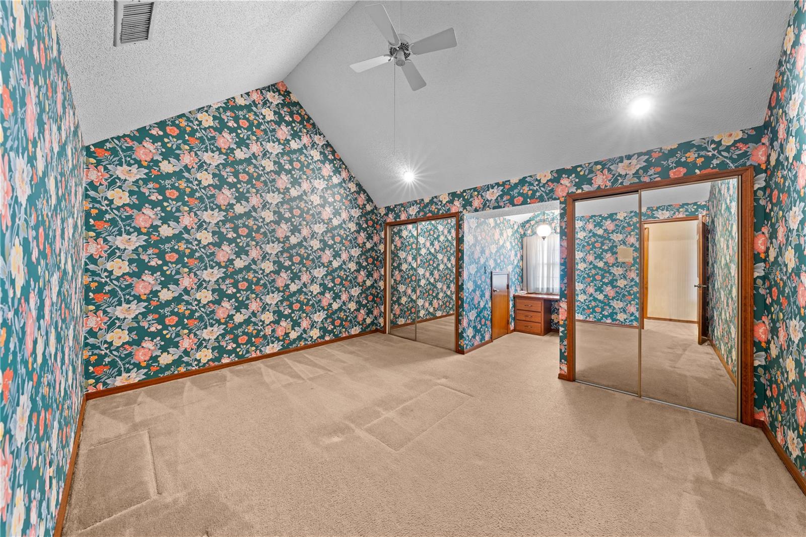1540 Grandview Blvd Property Photo 43