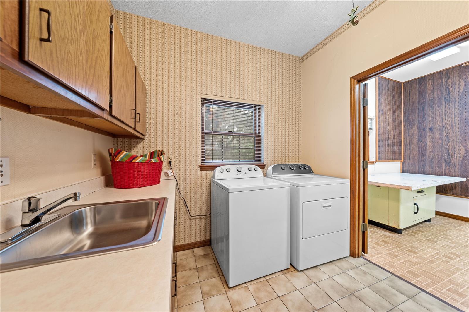 1540 Grandview Blvd Property Photo 50